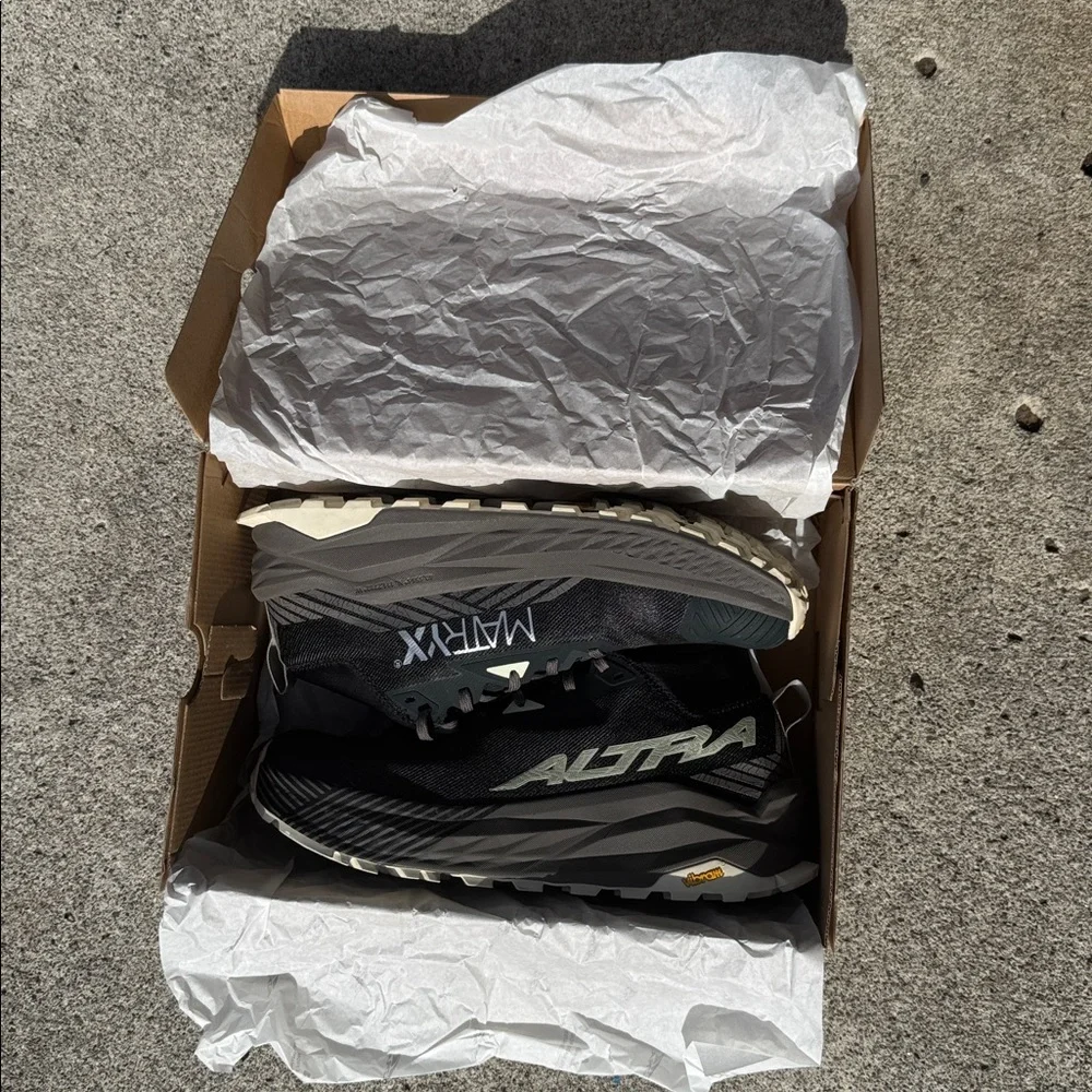 Altra Olympus 275 Trail Shoes - Black Gray men 11 - Picture 6 of 10
